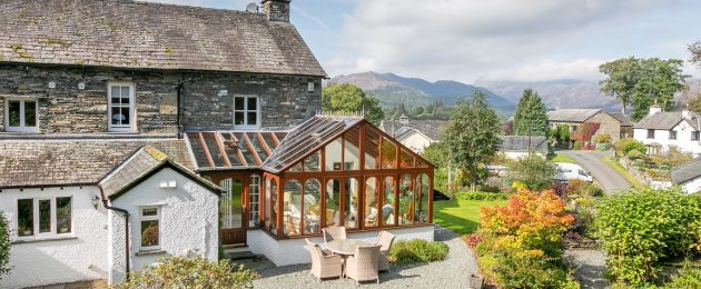 lake district holiday cottages back of cottage