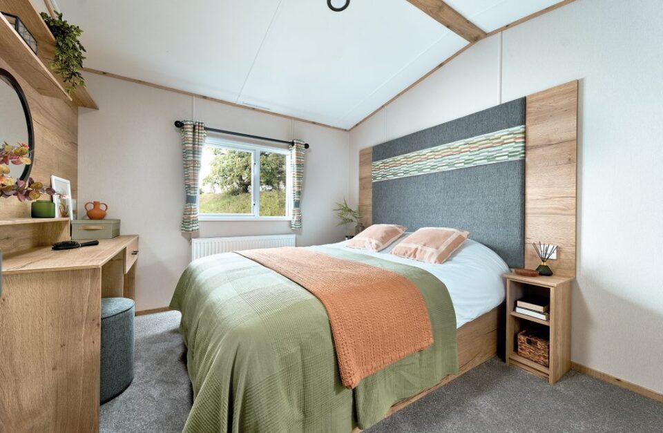 abi master bedroom holiday home