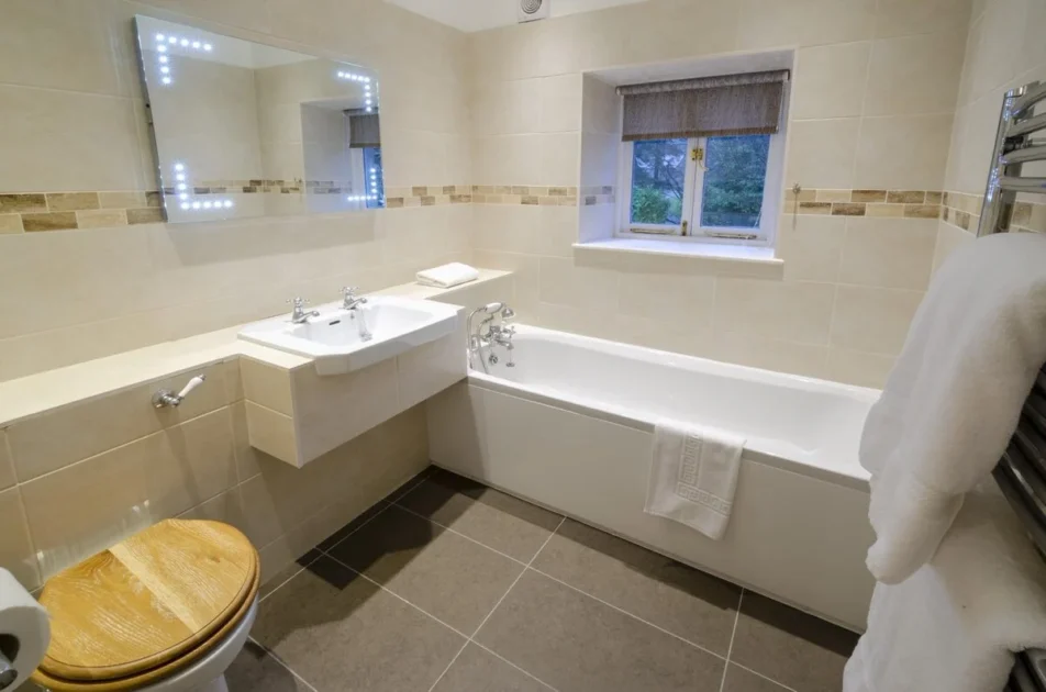 lake district cottage number one bathroom